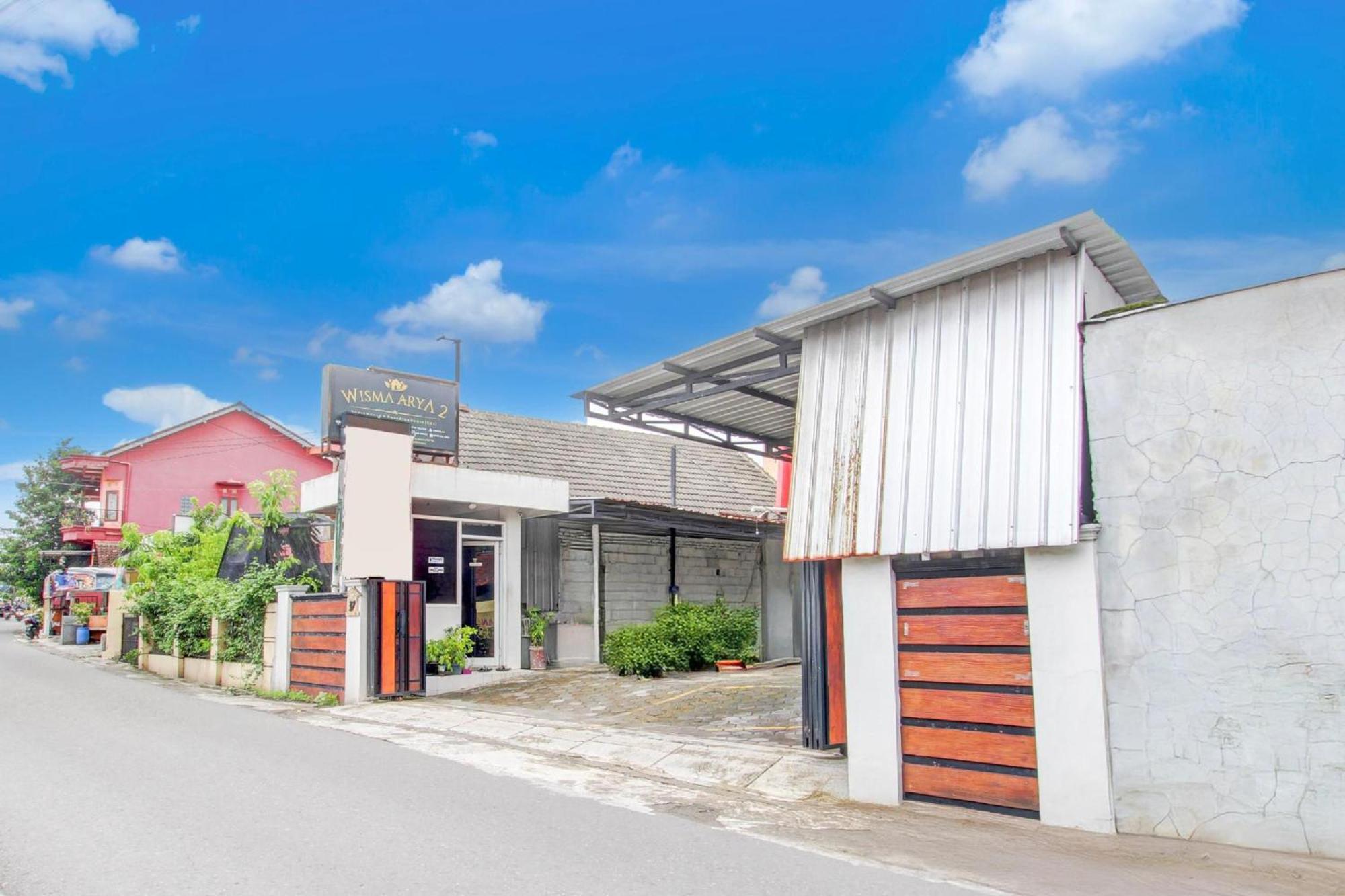 Hotel O Wisma Arya 2 Maguwo Exterior foto