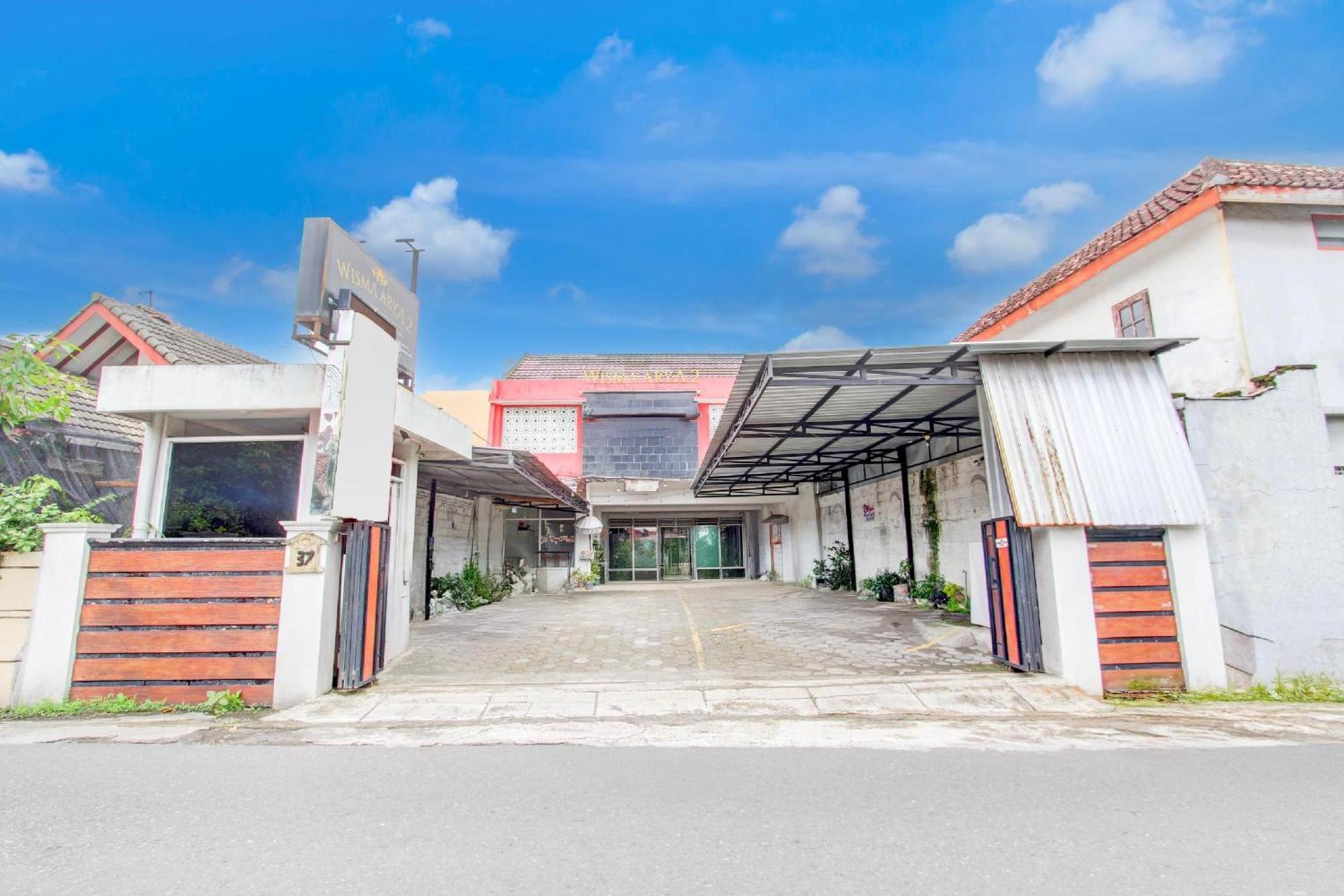 Hotel O Wisma Arya 2 Maguwo Exterior foto