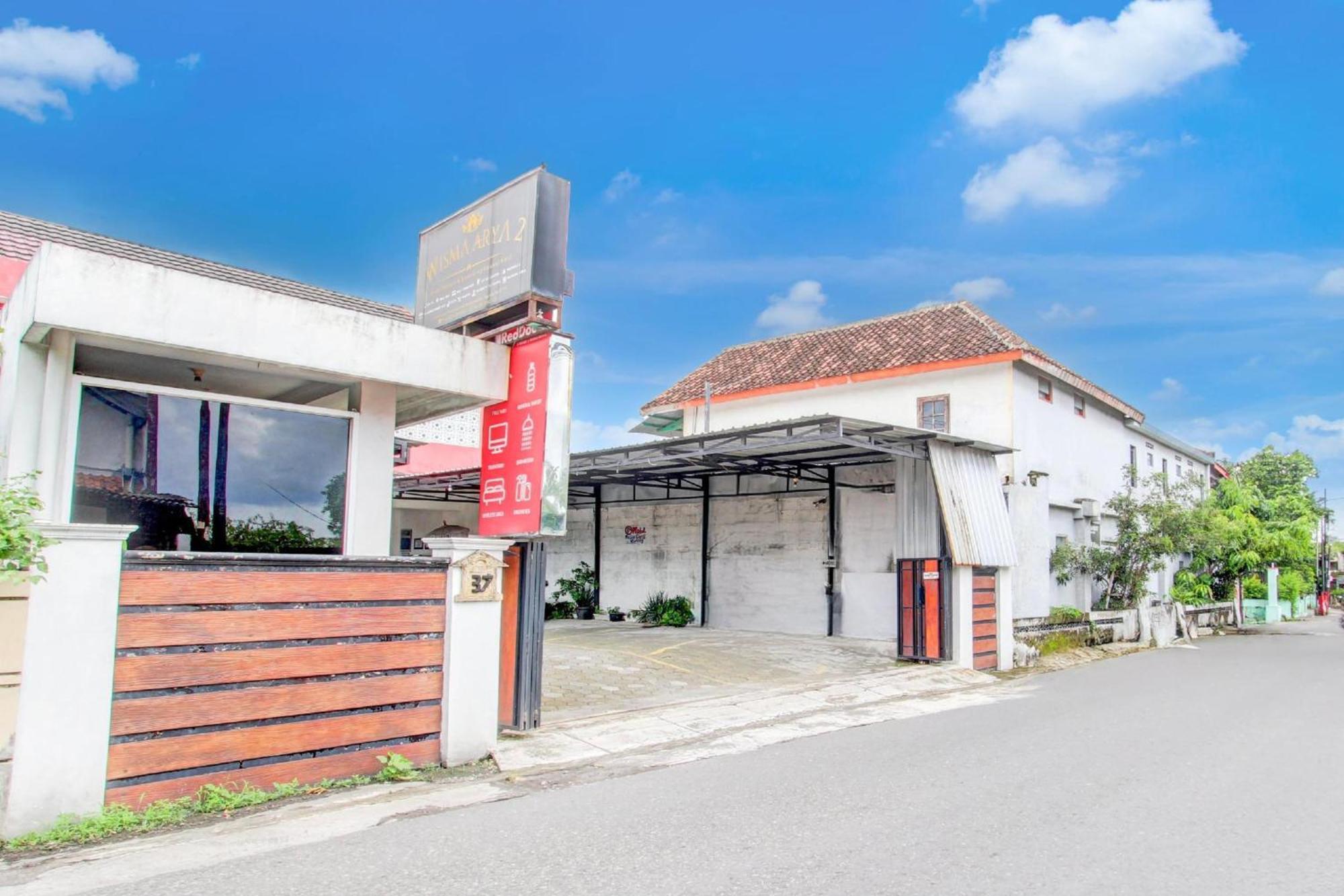 Hotel O Wisma Arya 2 Maguwo Exterior foto
